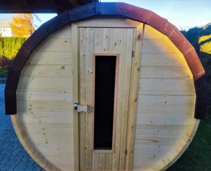 Drewniane drzwi wejściowe do sauny ogrodowej z przeszkleniem ze szkła hartowanego, przyciemnianego